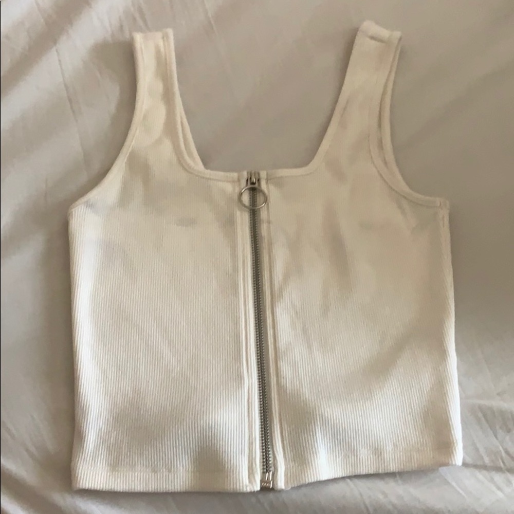 CROPPED TANK TOP